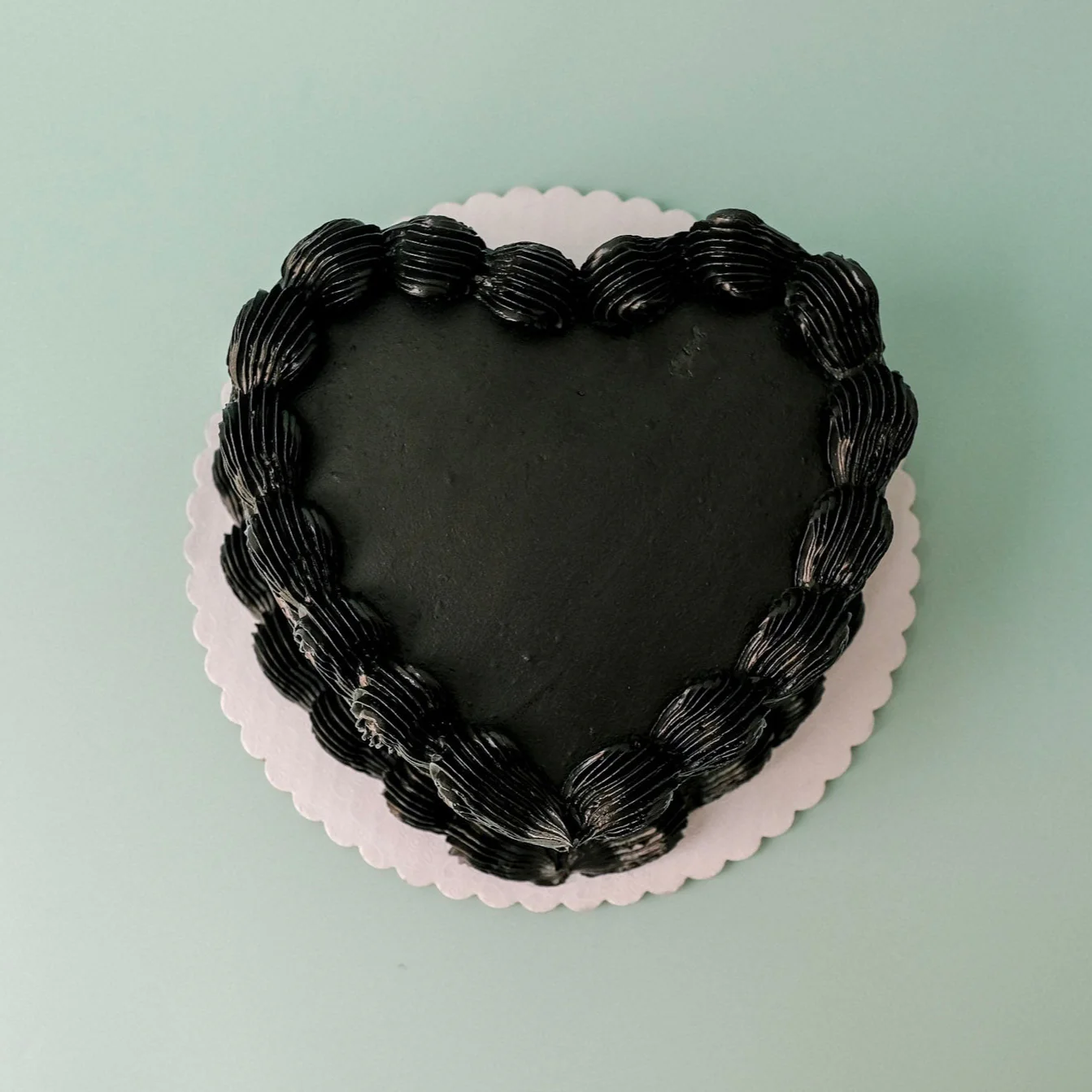 Classic Heart Cake - Image 3