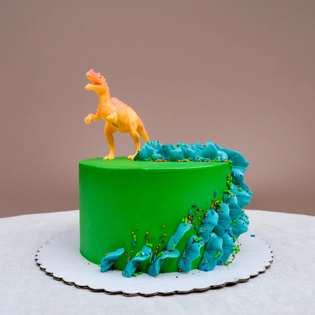 Dinosaur Tiered Cake - Image 4