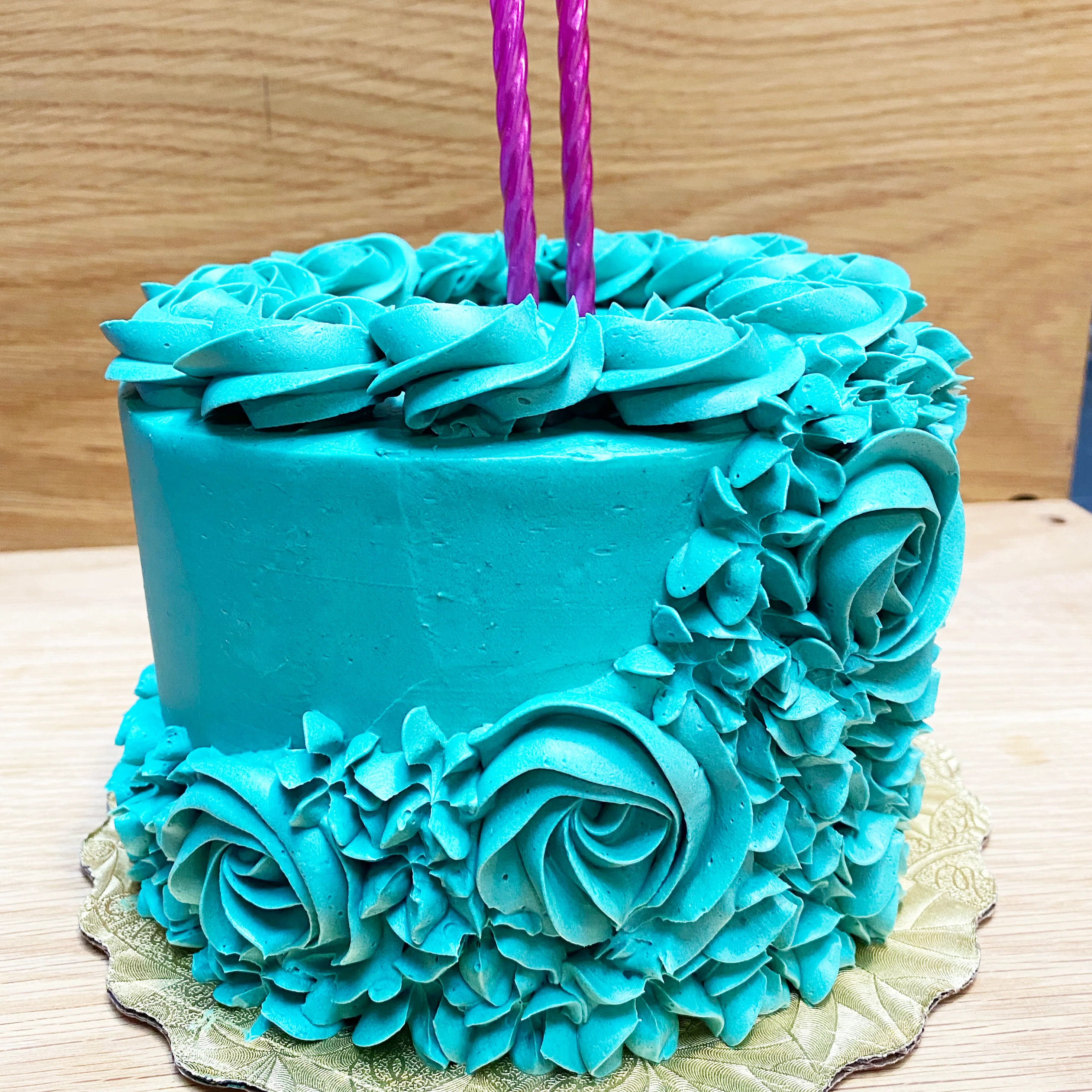 Floral Cake - Image 3