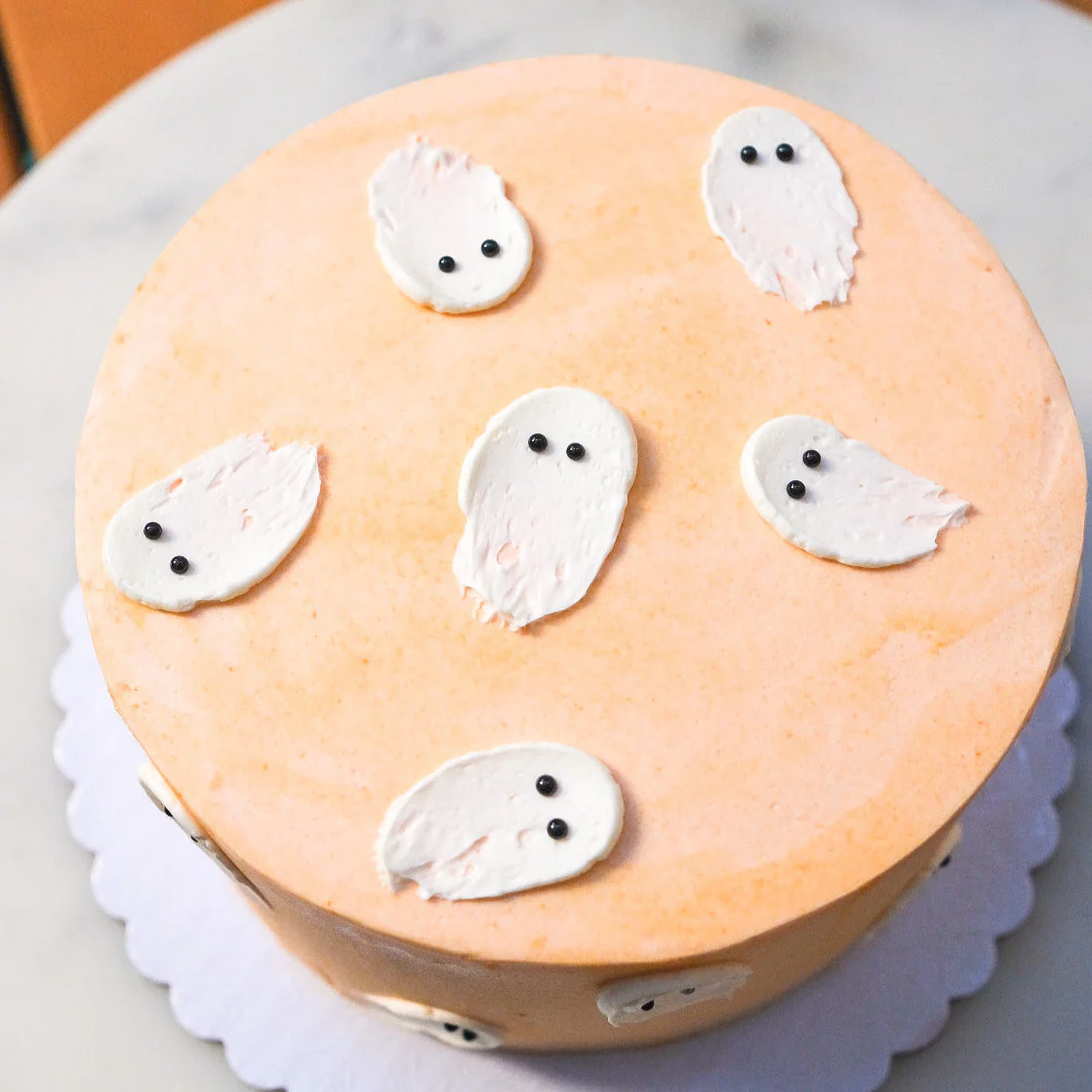 Halloween Ghost Cake - Image 3