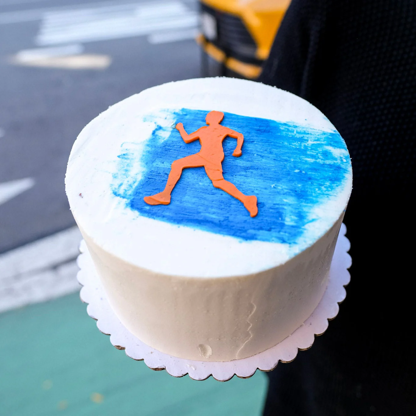 Marathon Runner Cake - Image 2