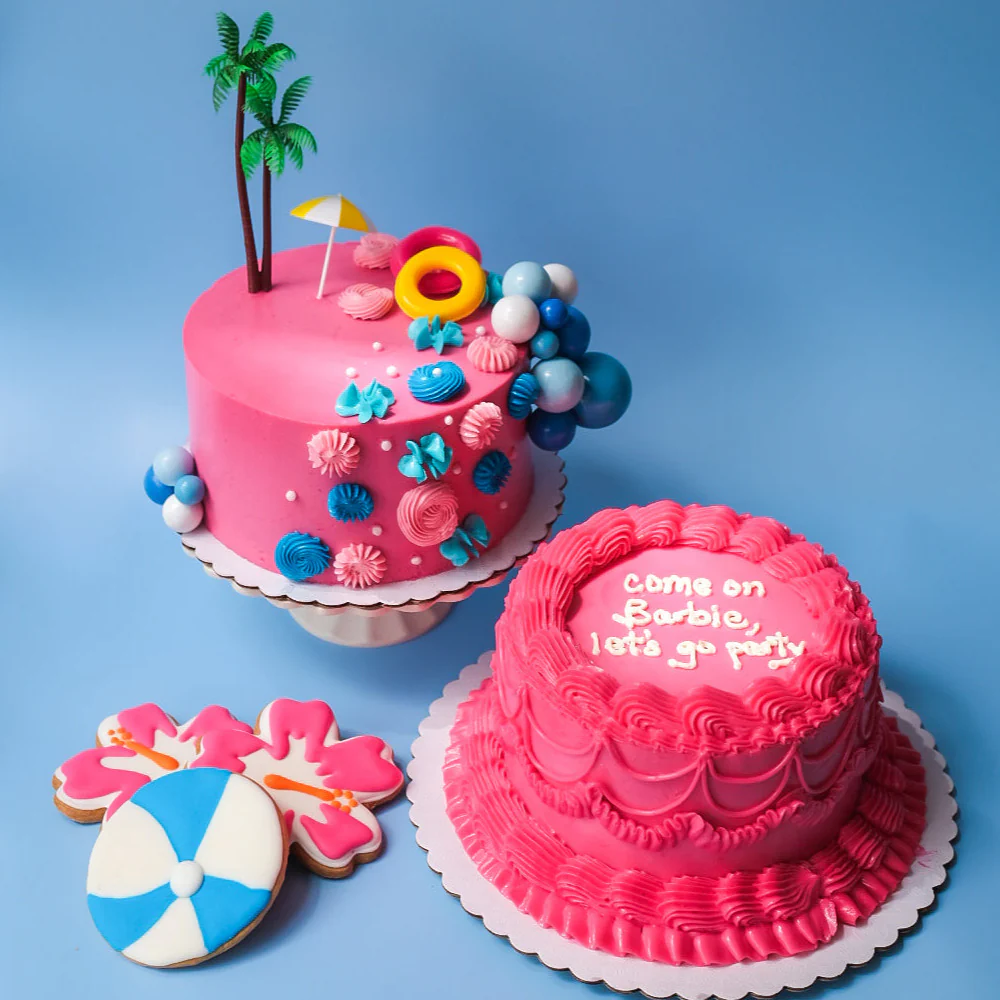 Ornate Hot Pink Cake - Image 5