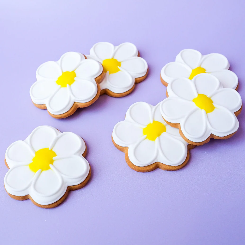Spring Daisy Flower Sugar Cookies - Image 3