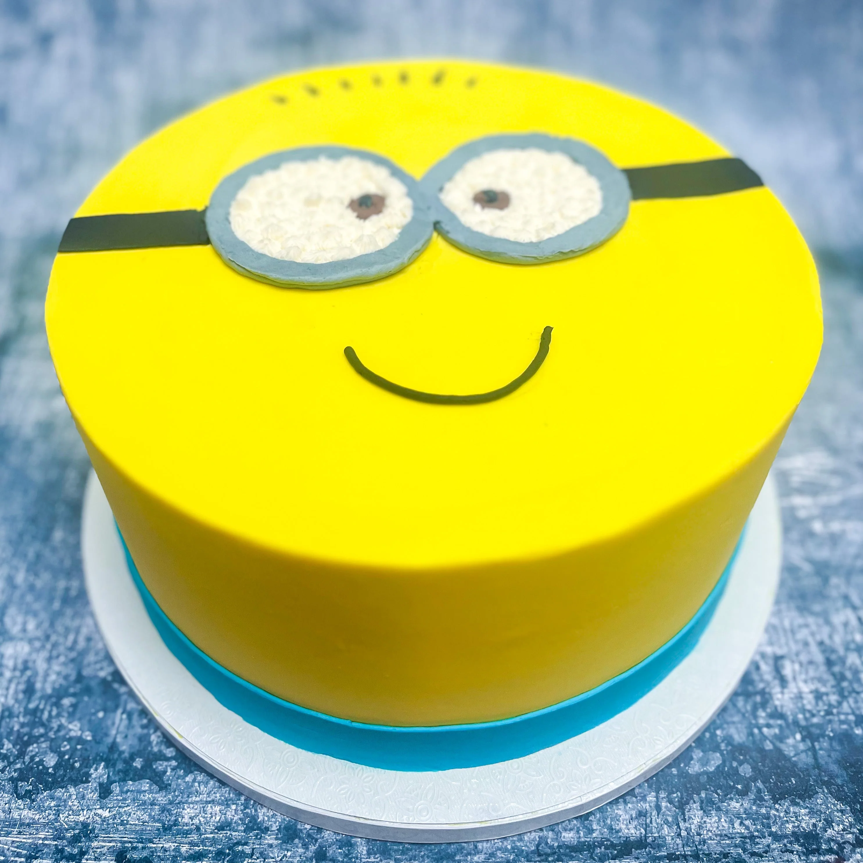 The Minion Cake - Image 2