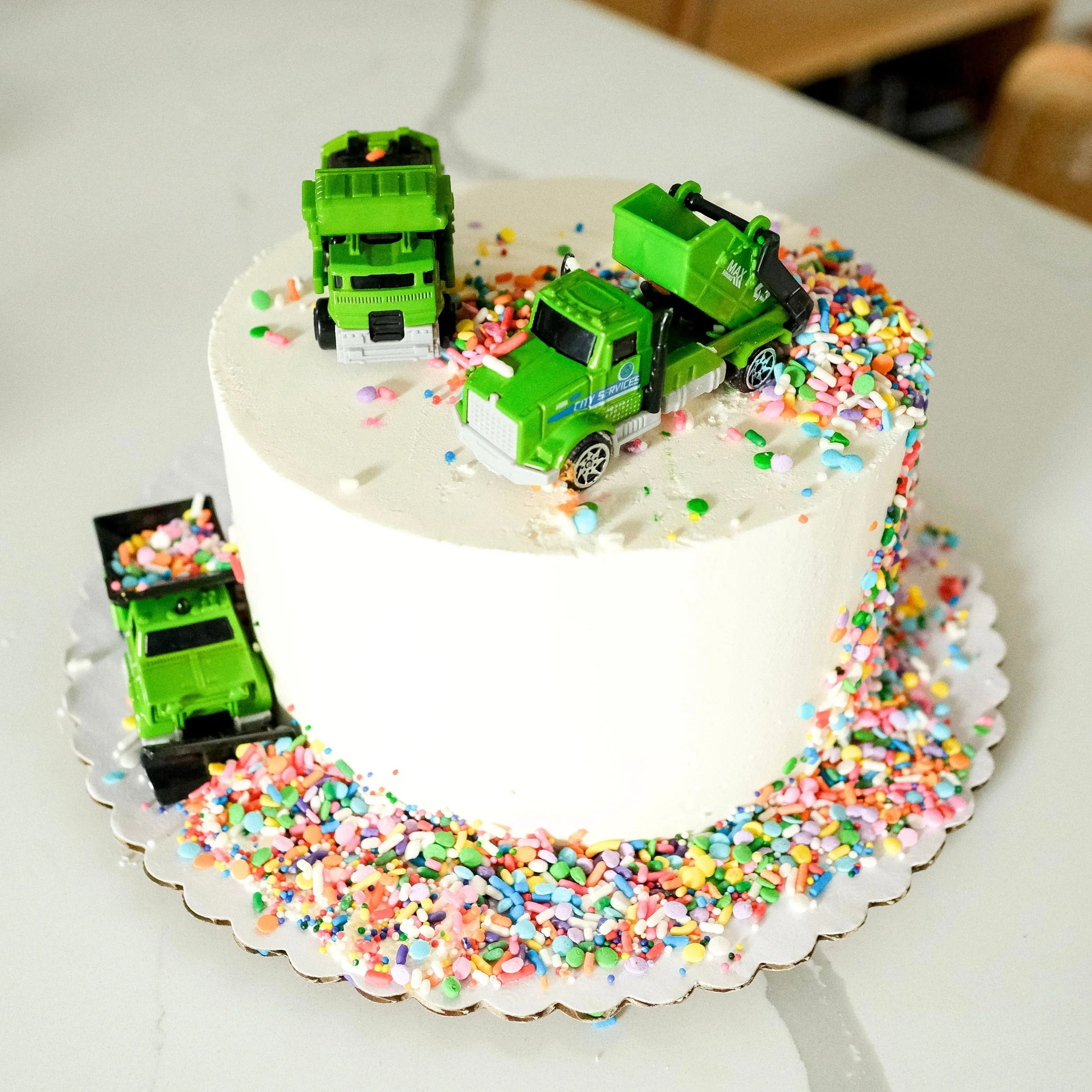 Trash Truck Cake - Image 3