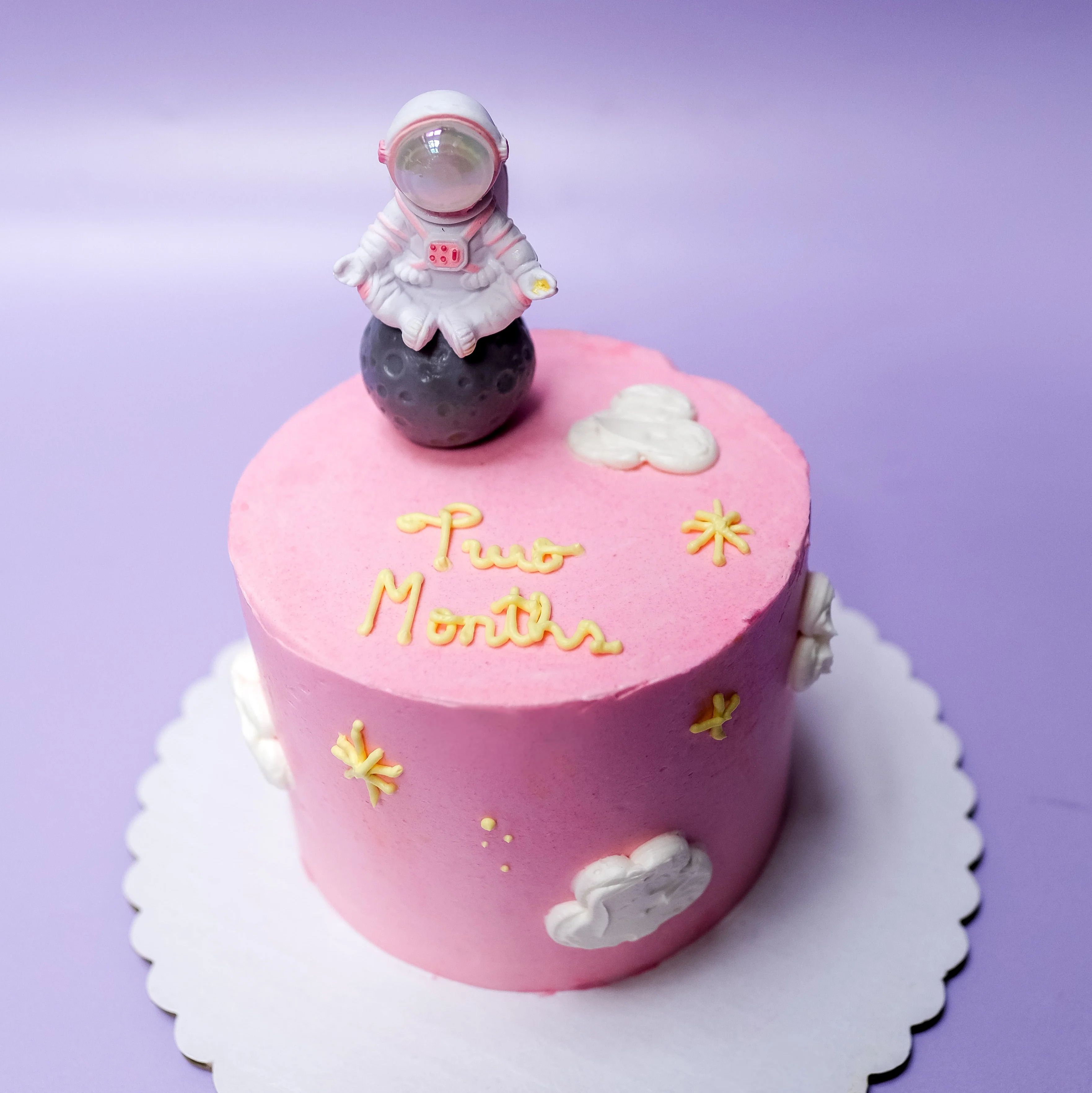 To The Moon Space Cake