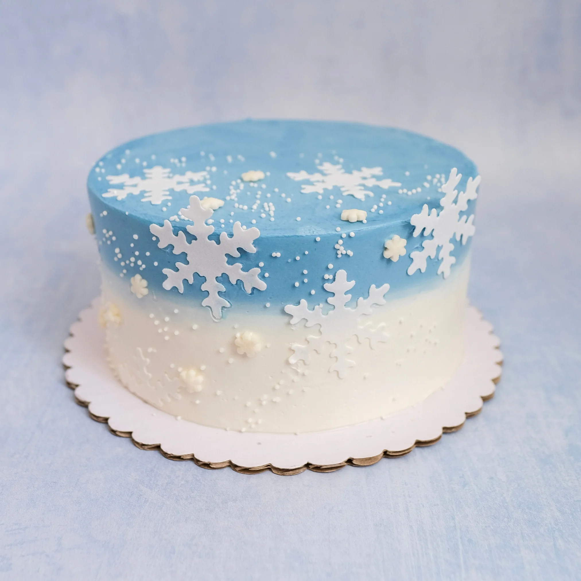 Winter Wonderland Cake - Blue - Image 2